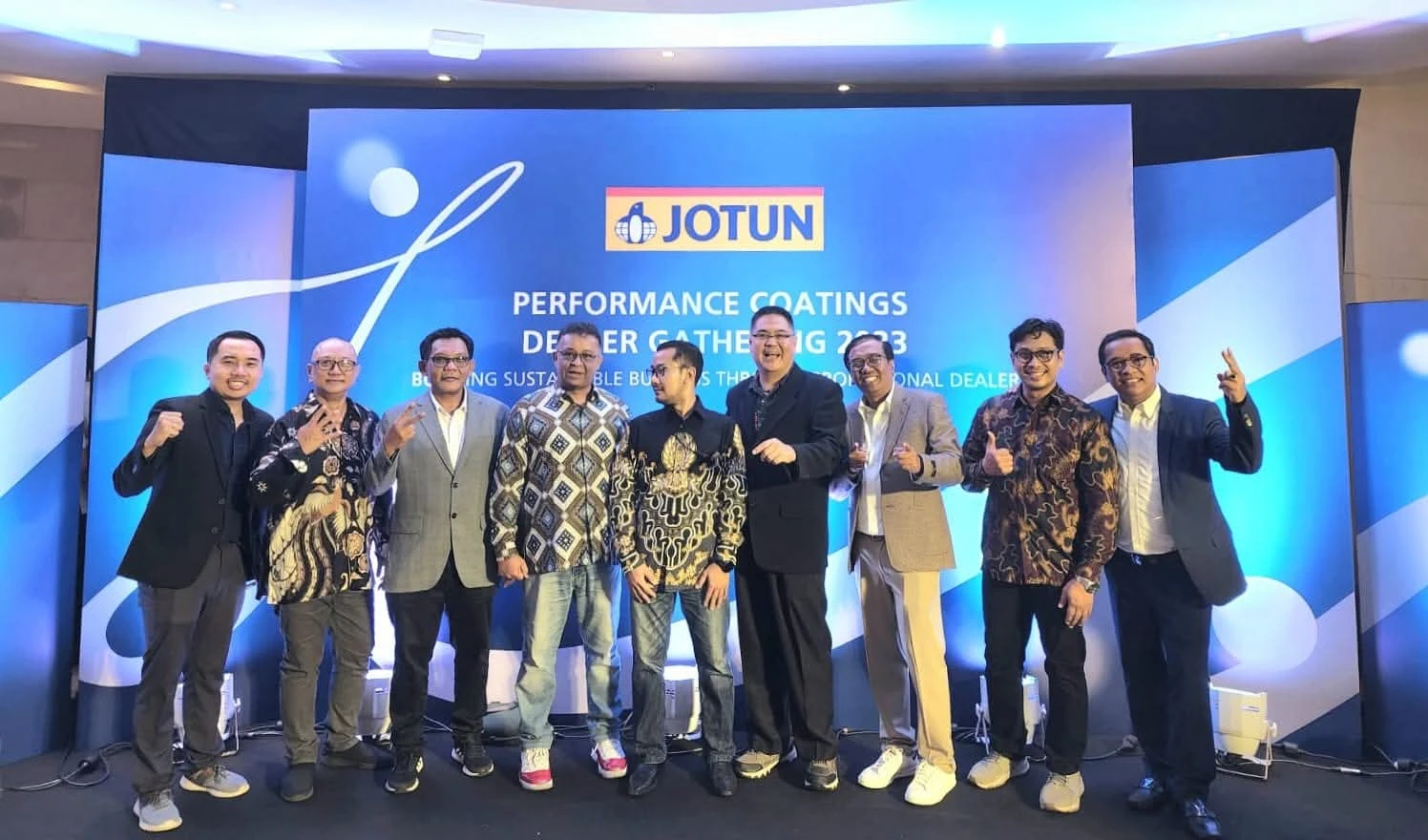 PT Mitra Warna Utama